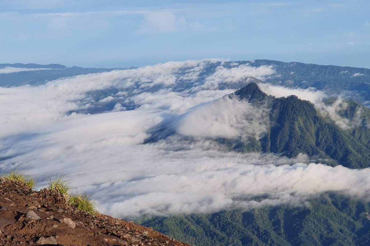 MOUNT AGUNG